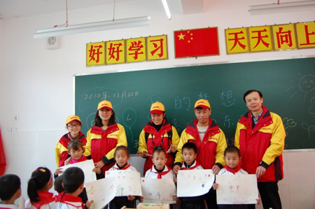 DHL敦豪货运援建四川灾区春蕾学校 追加多种教学器材